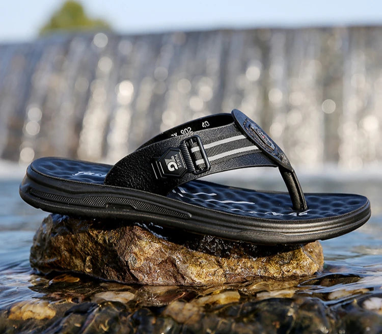 Big Size Leather Slippers for Men 2025 Summer New Designer Flip Flops Male Fashion Casual Outwear Beach Slipper Shoes Man