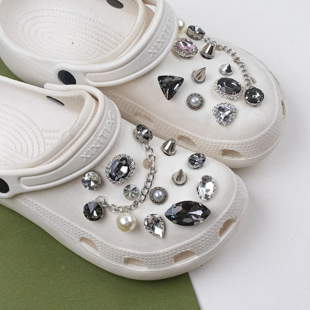 Shoe Charms DIY Rhinestone Rivet Pearl Decoration Buckle for Hole Shoe Charm Accessories Kids Party Woman Girls Gift