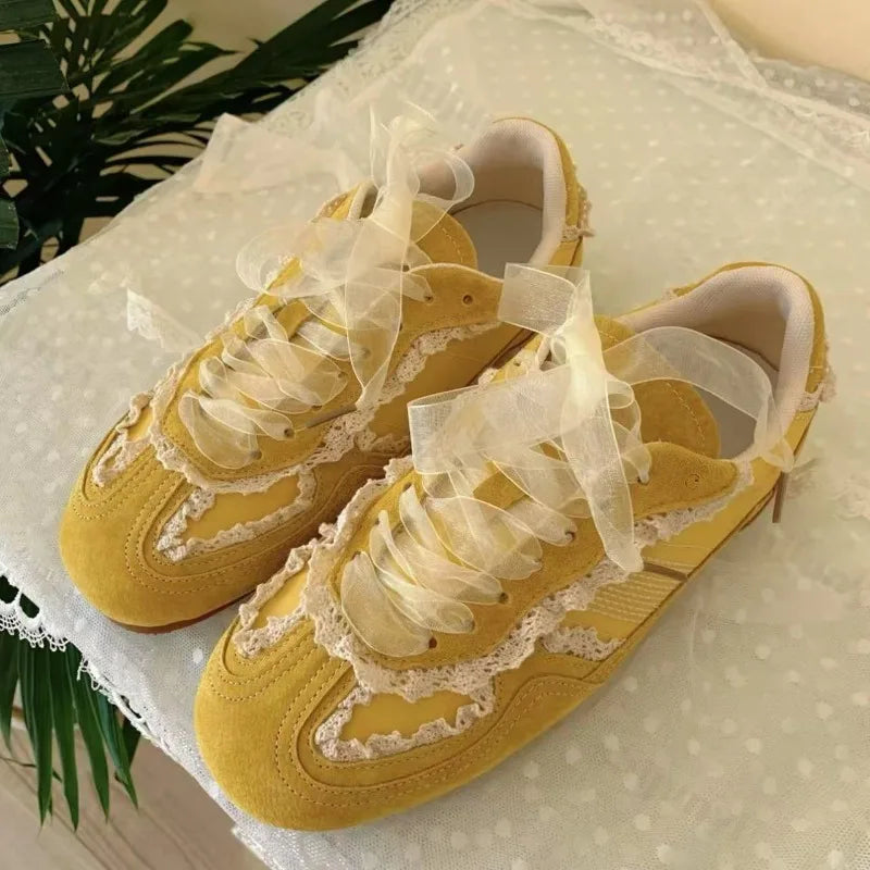 Autumn Women Ballet Flat Shoes 2025 New Fashion Vintage Casual Shoes Fashion Non-slip Retro Lace Breathable Outdoor Leisure Shoe