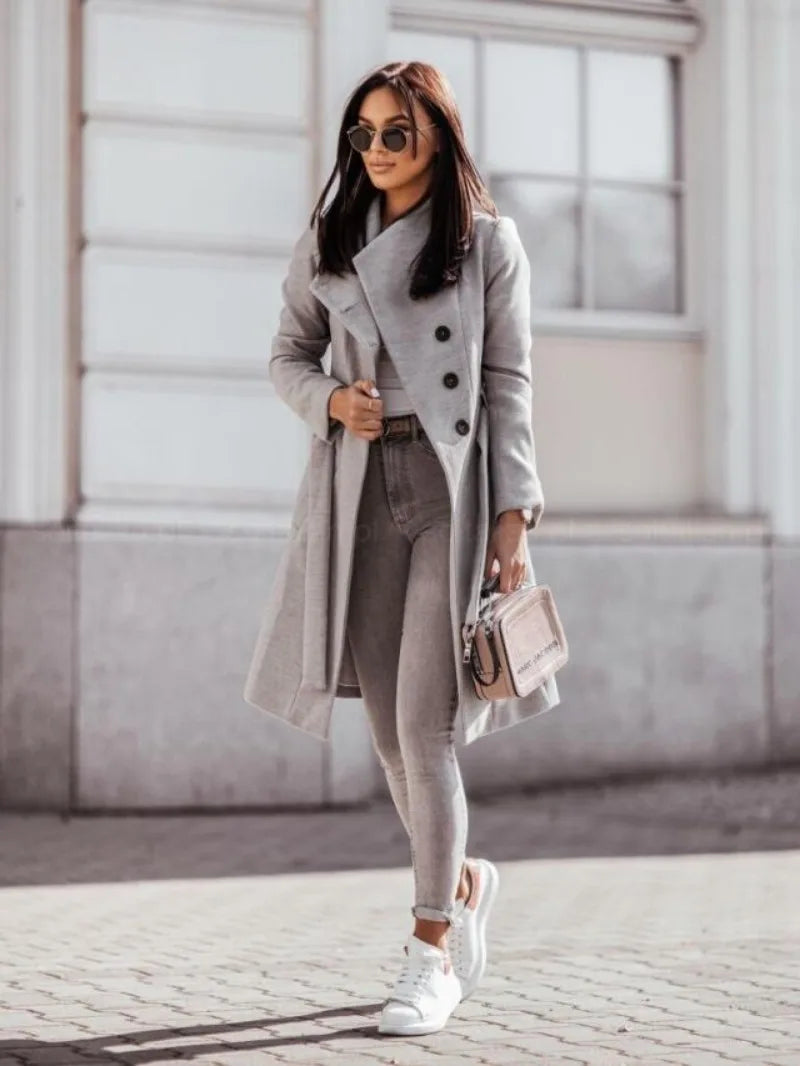 ملابس نسائية خريف وشتاء موضة جديدة للتنقل سترة صوفية مزدوجة الصدر بلون واحد