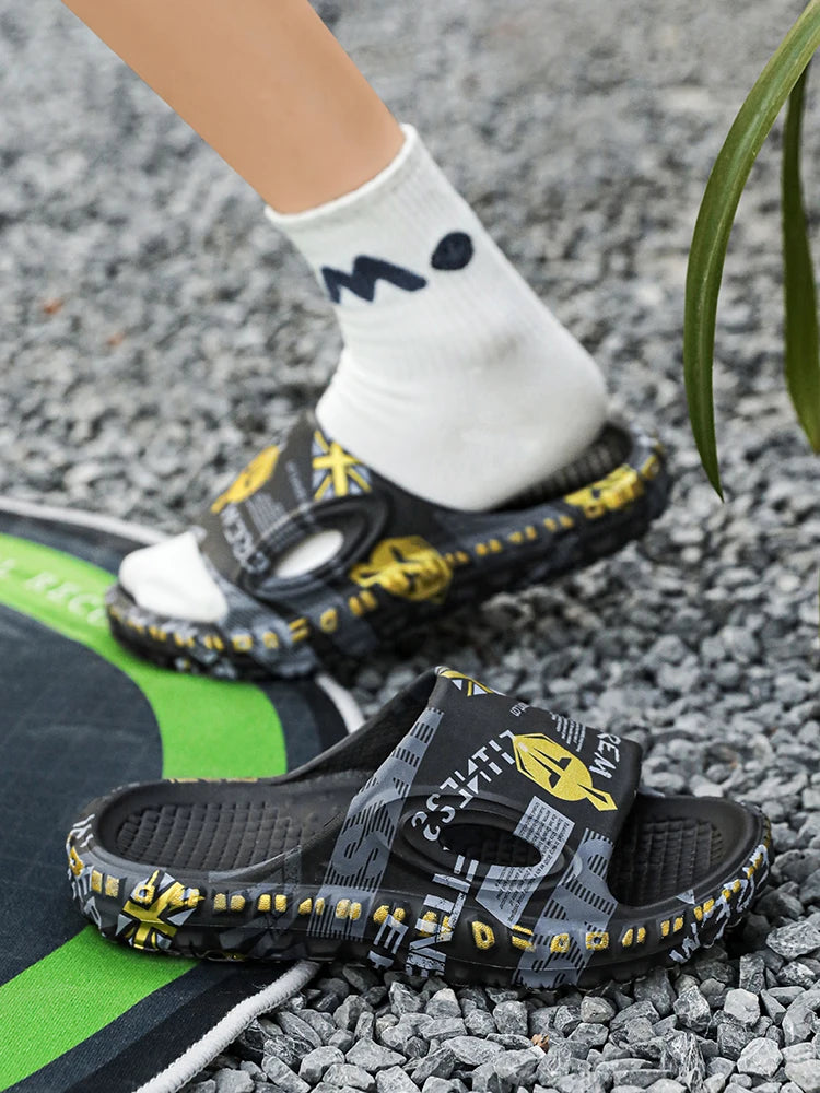 New Stylish Men Slides Shoes Indoor Comfortable Summer Male Casual Slippers Print Soft Non-slip Massage EVA Slippers Outdoor 886