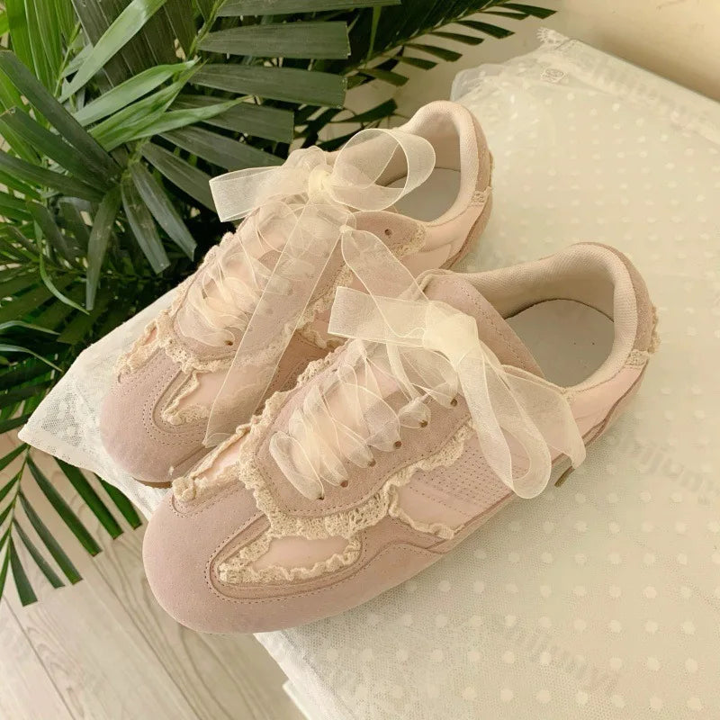 Autumn Women Ballet Flat Shoes 2025 New Fashion Vintage Casual Shoes Fashion Non-slip Retro Lace Breathable Outdoor Leisure Shoe