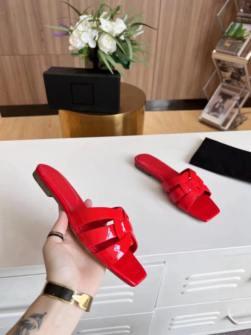 Plus Size 34-43 Women's Slippers Leather Flat Bottom Shallow Open Toe Fishbill Shoes Elegant Office Shoes Comfortable Home Shoes