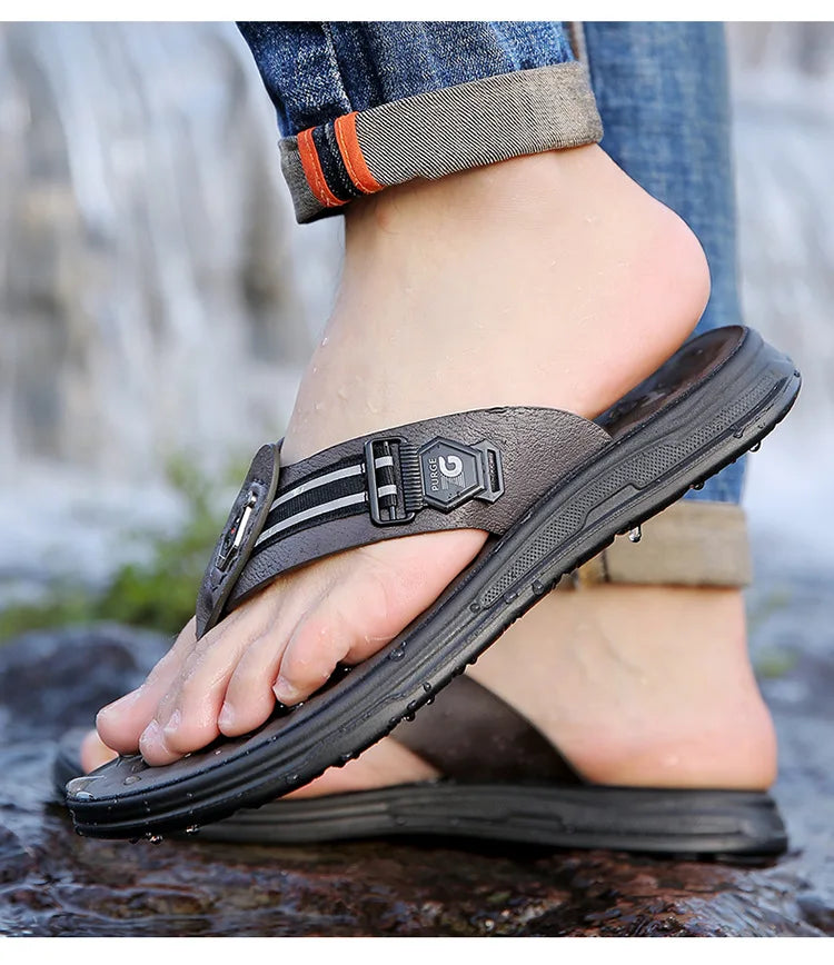 Big Size Leather Slippers for Men 2025 Summer New Designer Flip Flops Male Fashion Casual Outwear Beach Slipper Shoes Man