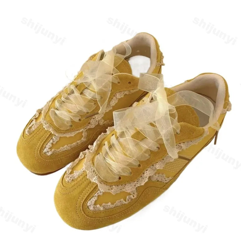 Autumn Women Ballet Flat Shoes 2025 New Fashion Vintage Casual Shoes Fashion Non-slip Retro Lace Breathable Outdoor Leisure Shoe