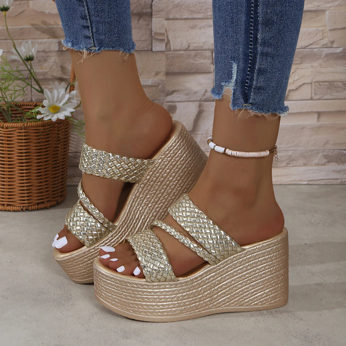 Women Sandals 2025 Summer New Outdoor Beach Sandals Comfortable Gold Wedges Shoes for Women Design Casual Sandals Size 35-43