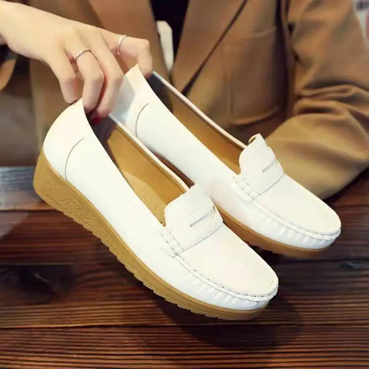 Flat wedge heel breathable non-slip shoes new soft sole casual beanie shoes for women fashionable and comfortable nurse shoes fo
