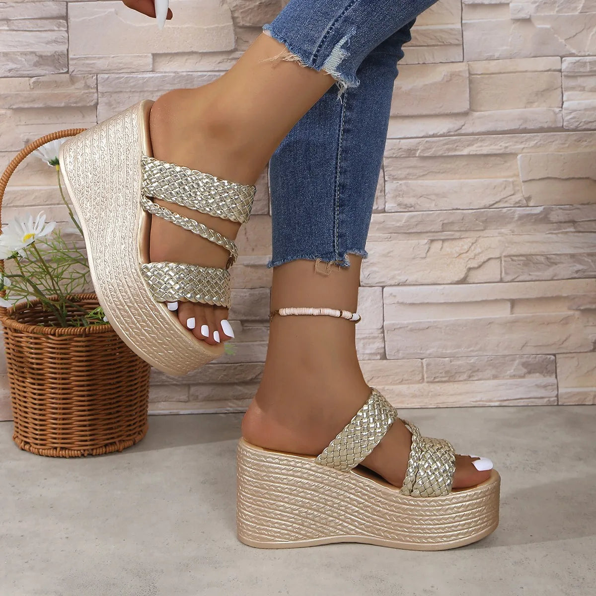 Women Sandals 2025 Summer New Outdoor Beach Sandals Comfortable Gold Wedges Shoes for Women Design Casual Sandals Size 35-43