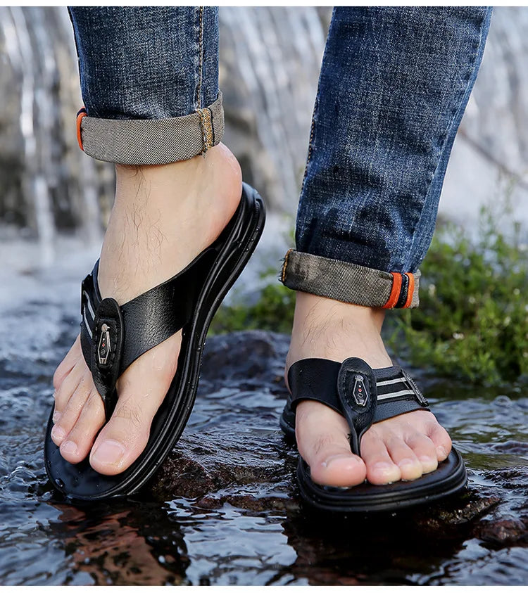 Big Size Leather Slippers for Men 2025 Summer New Designer Flip Flops Male Fashion Casual Outwear Beach Slipper Shoes Man